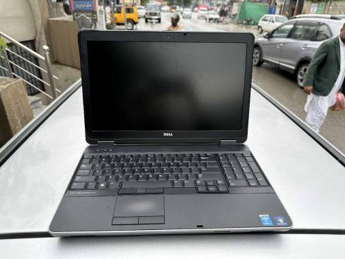 Dell Precision M2800