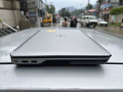 Dell Precision M2800