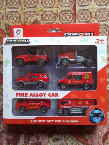 metal police cars set rupees 2000 me