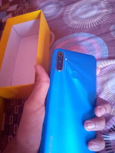 REALME CE