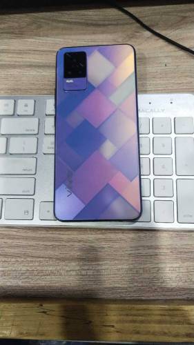 Vivo V21e 