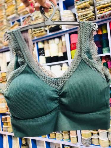 sports bra 