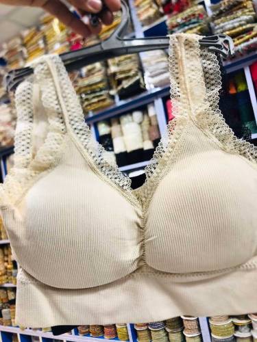 sports bra 