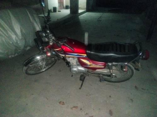 honda bike 125 color red