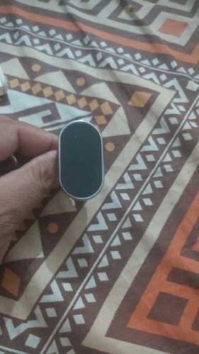 magnetic mobile holder for car.