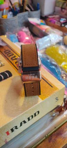 new branded hub watch clour garenty .leather belt
