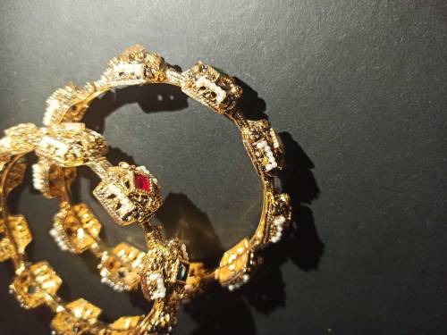 New stylish artificial bangles good quality size 2.5/2