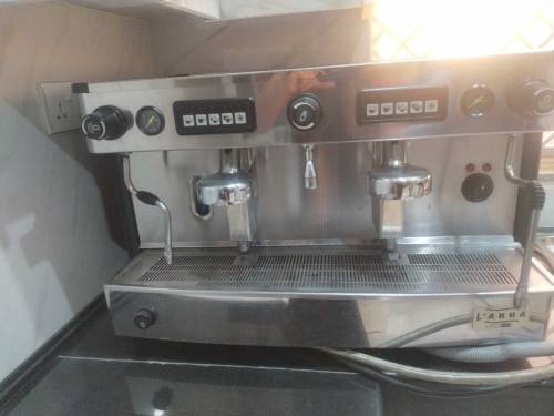 coffee machine very good condition in new condition 