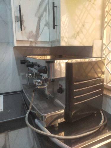 coffee machine very good condition in new condition 