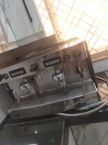 coffee machine very good condition in new condition 