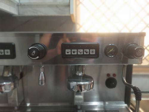 coffee machine very good condition in new condition 