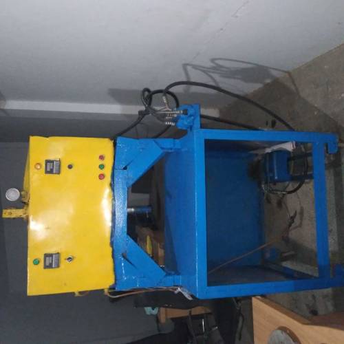 Paper plate making machine