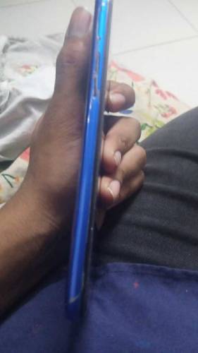 realme C3 