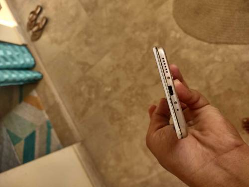 Vivo y66 4 Ram 64 Memory patch life time approved 10/9.5 condition