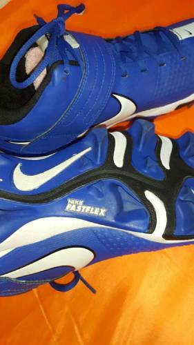 football shoes for men.