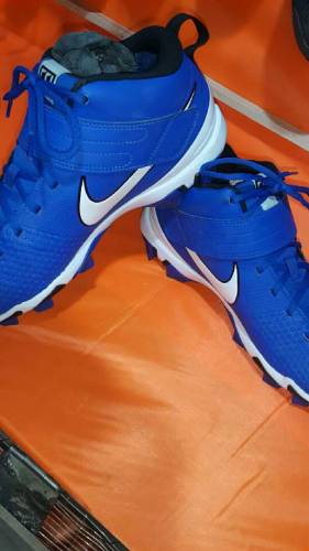 football shoes for men.