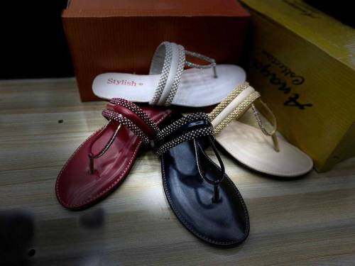 ladies shoes & chappal store