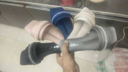 ladies shoes & chappal store