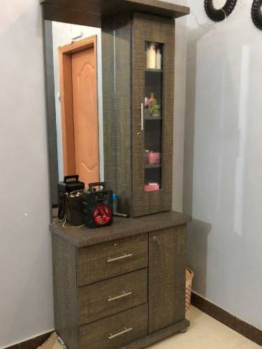 bedroom set in bed dressing table 3 doors cupboard for sale in a good