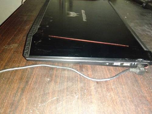 Acer Predator Helios 300 GTX 1060 6gb i7 7700hq