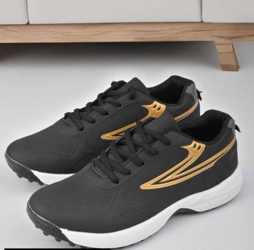 Evora sports gripper shoes