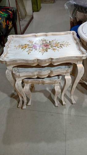 nesting tables