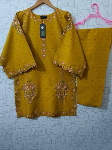 SUMMER STOCK AVAILABLE IN REASONABLE PRICE 