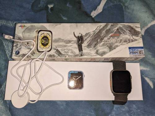 SW8 Pro watch for sale Dubai se li thi paisoon ki zarorat hai 