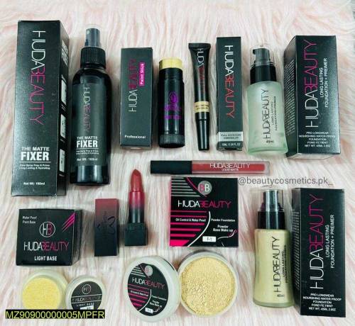 Liquid, Cream•  Pack Of: Pack Of 9•  Package Includes: 1 x Makeup Fixe