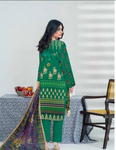 3 PCs women's unstitched lawn printed suit