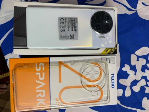 techno Spark 20 Pro Plus 