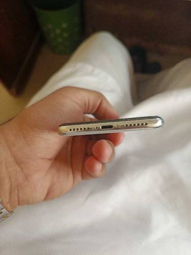 iPhone X