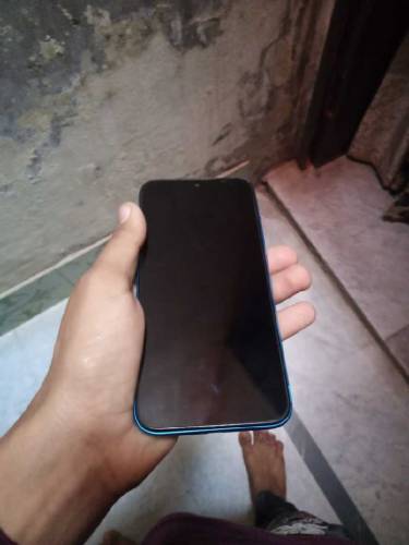I am selling my mobile phone