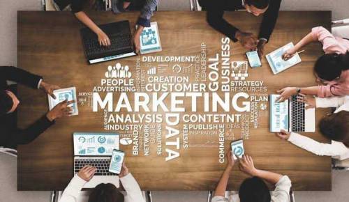 Marketing Female staff