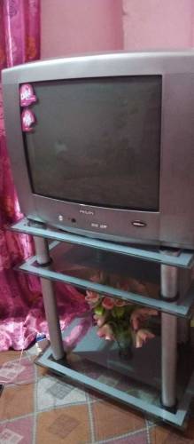 Philips tv or trolley 