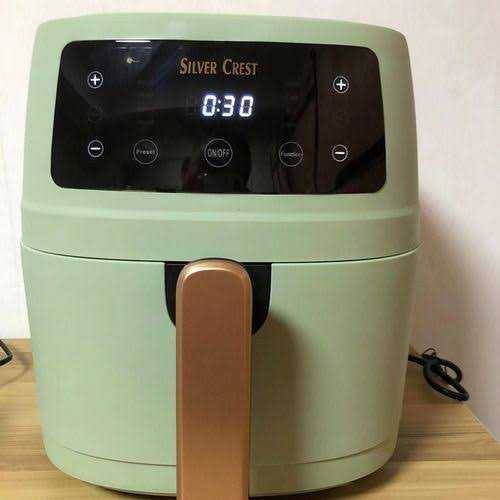 Air fryer 