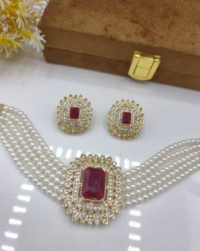 Beaded pearls choker set
