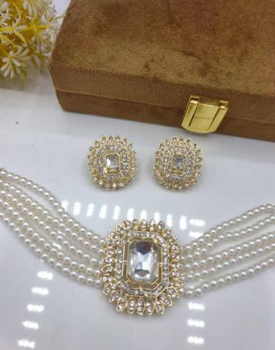 Beaded pearls choker set