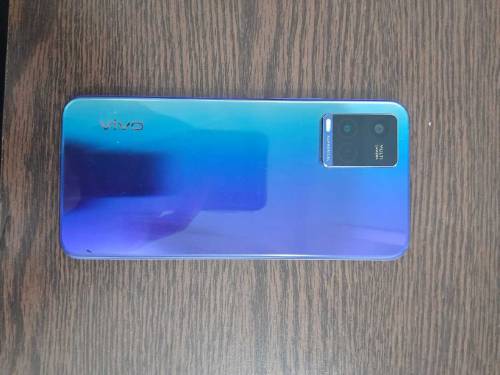 vivo y21