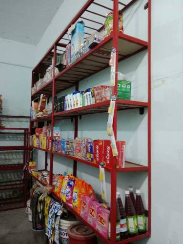 sari dukaan ka samaan sale hae