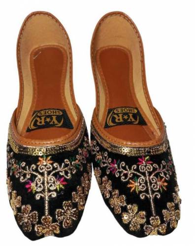 Women's Fabric Embroidered Fancy Khussa