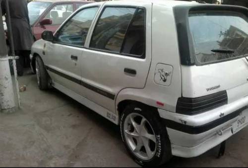 Pick & Drop service available Karachi 