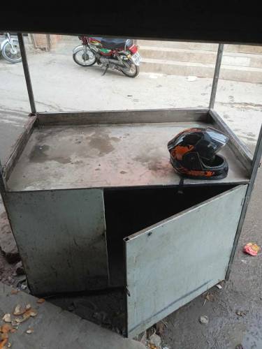 Steel counter for Juice, Dahi bhlla, Fries and burger with inner door 