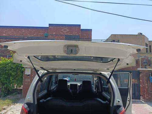 suzuki wagon R 1000 cc clour wite