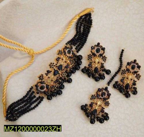 Black choker set