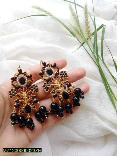 Black choker set