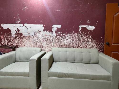 10 Seater Sofa condition is good