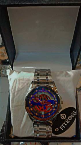mens hand watch.