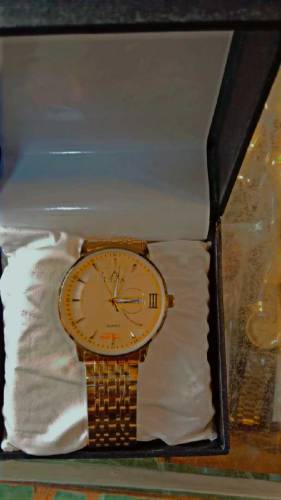 mens hand watch.