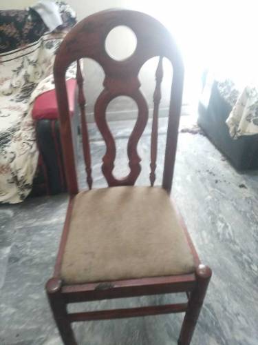 8 chairs & dinning table